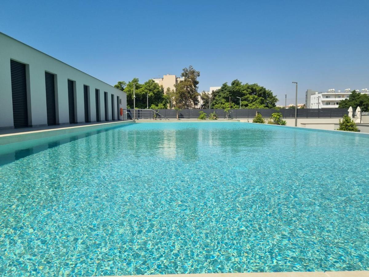 Only Boutique Suites & Residences Лімасол Екстер'єр фото
