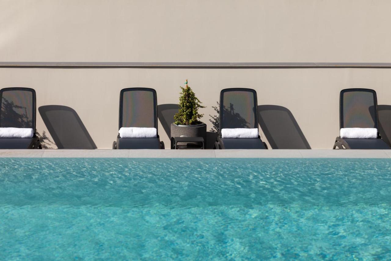 Only Boutique Suites & Residences Лімасол Екстер'єр фото